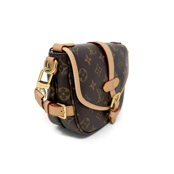 Louis Vuitton Saumur BB bag - Picture 4 of 11